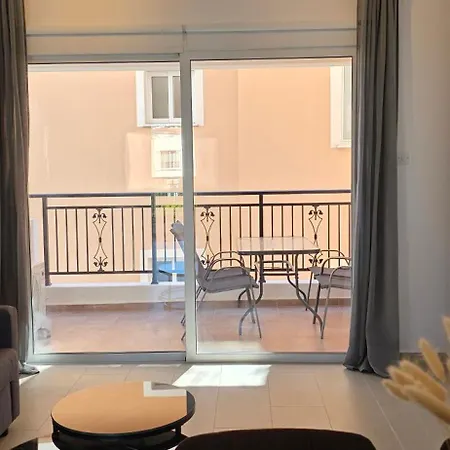 아파트 Ithaki Pool Haven By Staycom